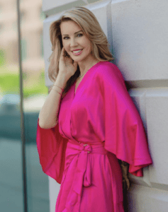 Lori Robertson